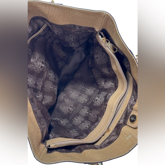 Genuine DAKS London tan leather studded  tote bag - Picture 10 of 13